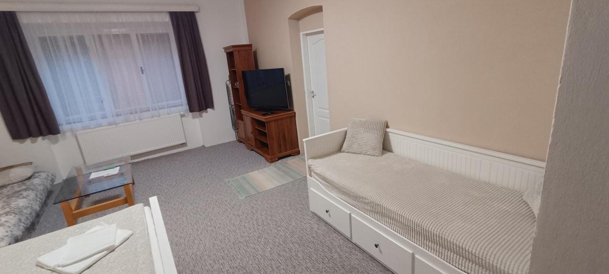 Apartman Horni Slavkov Hodinarstvi Ngoại thất bức ảnh